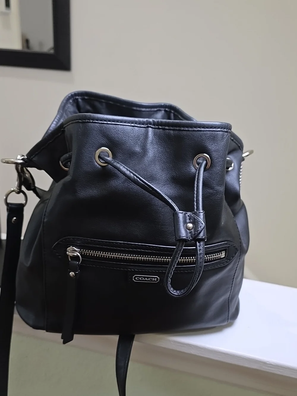 COACH F25661 Black Smooth Leather Hobo Two Way Bag Crossbody/Top Handle EUC